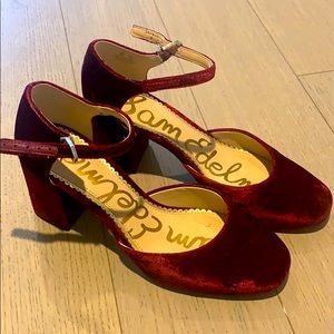 Sam Edelman Round Toe Heels